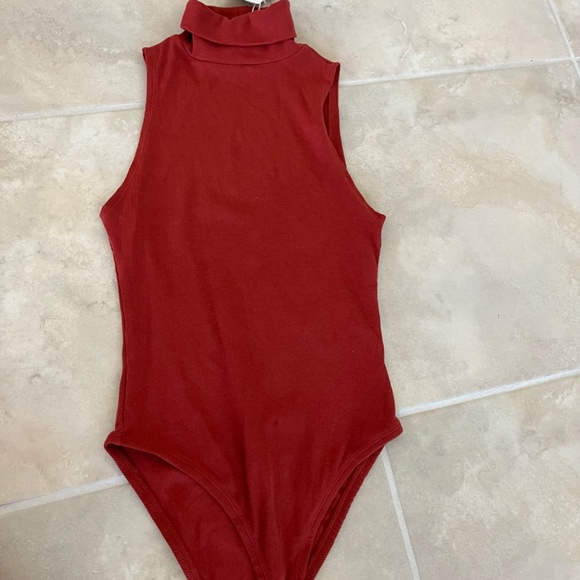 NEW! Zara Turtle Neck Body Suit - Picture 3 of 4
